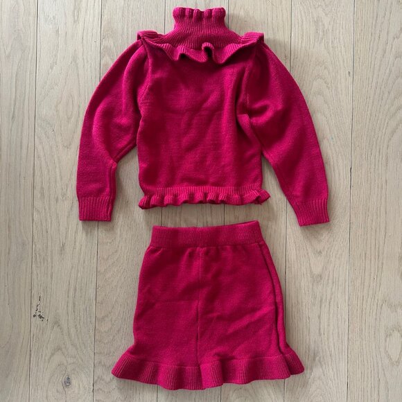 BCBG Girl's Holiday Set. Super Soft Sweater & Skirt Set. Size 4 - Picture 4 of 4